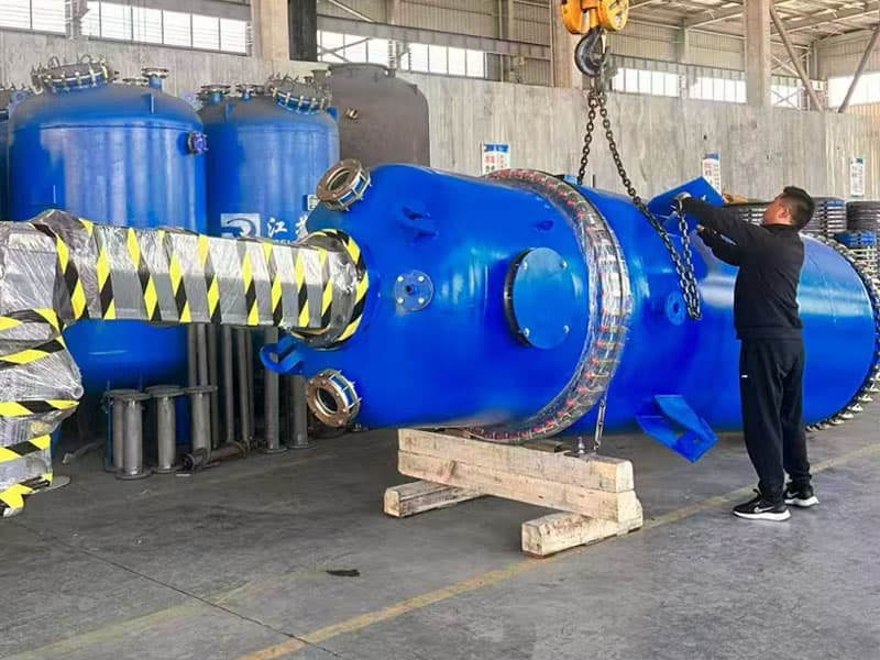 搪玻璃薄膜蒸發(fā)器